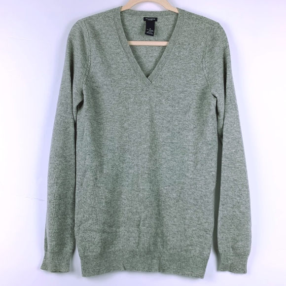 Magaschoni Sweaters - Magaschoni 100% Cashmere Gray VNeck Sweater-Size M